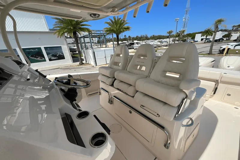 Slide: The Image of Grady-White Canyon 336 2025 - 24