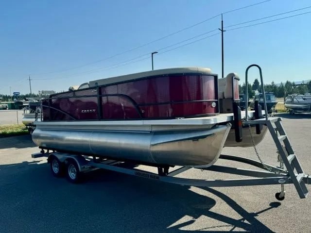 Slide: The Image of Crest Classic Fish 200 SF 2023 - 2