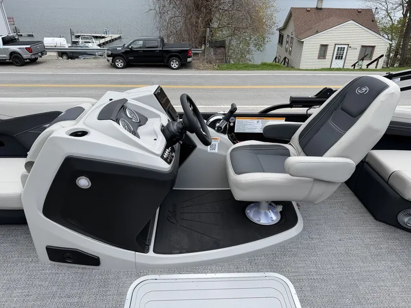 Slide: The Image of Barletta Boats C22M Triple-Toon 2026 - 24