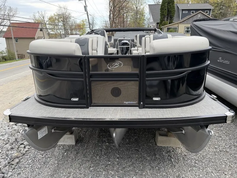 Slide: The Image of Barletta Boats C22M Triple-Toon 2026 - 1