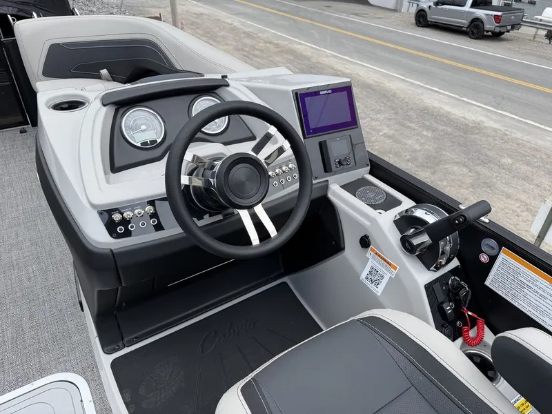 Slide: The Image of Barletta Boats C22M Triple-Toon 2026 - 22