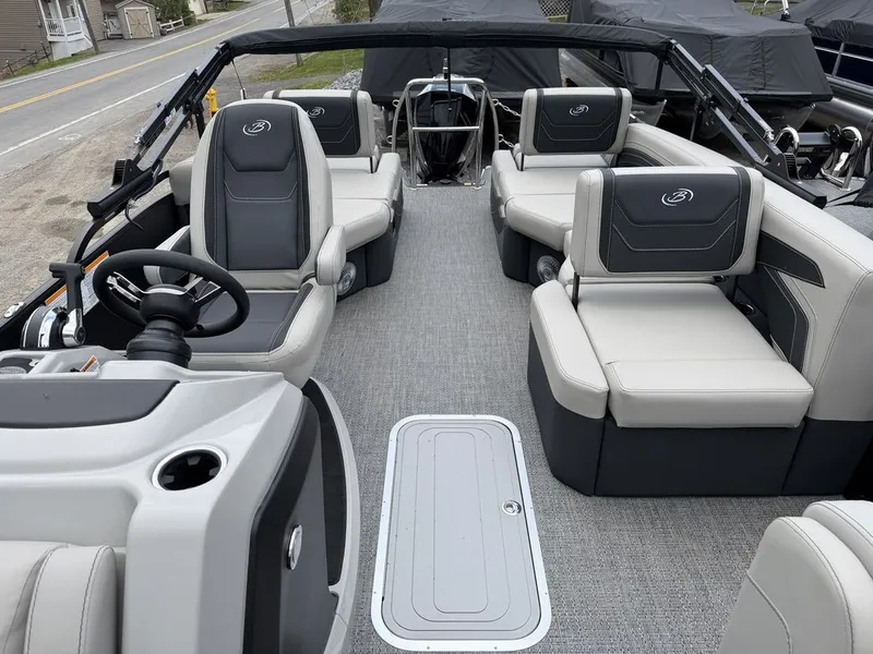 Slide: The Image of Barletta Boats C22M Triple-Toon 2026 - 31