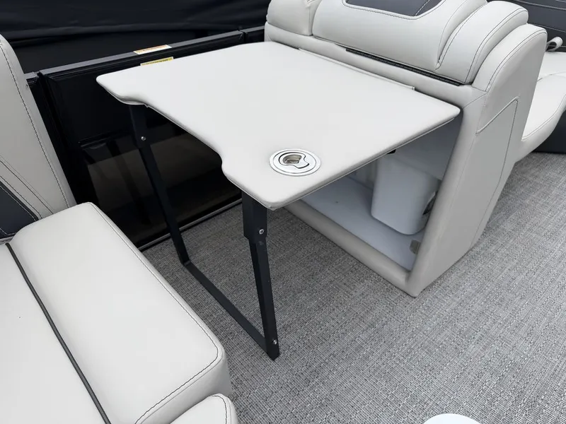 Slide: The Image of Barletta Boats C22M Triple-Toon 2026 - 17