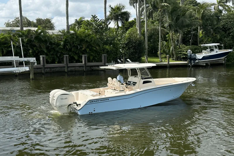 Slide: The Image of Grady-White Canyon 271 2025 - 8