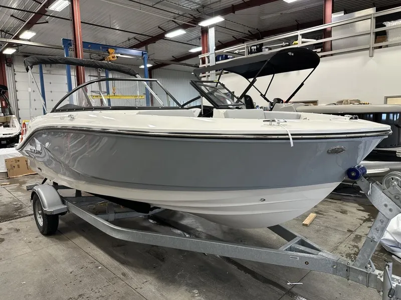 Slide: The Image of Bayliner V20I 2026 - 1