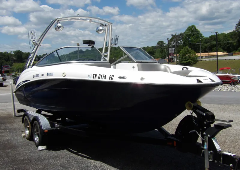 The Image of Yamaha SX 210 2011 - 0