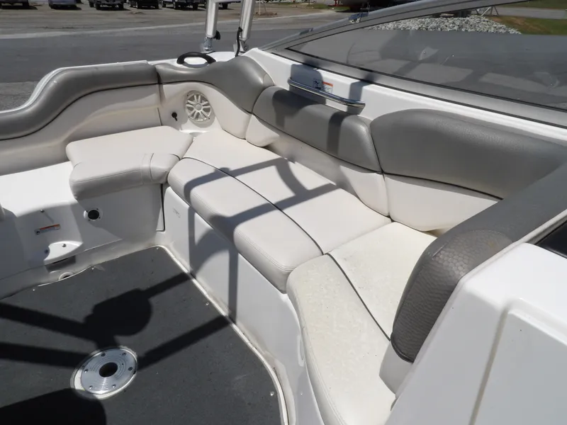 Slide: The Image of Yamaha SX 210 2011 - 14