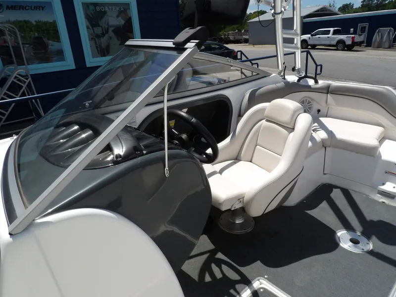 Slide: The Image of Yamaha SX 210 2011 - 11
