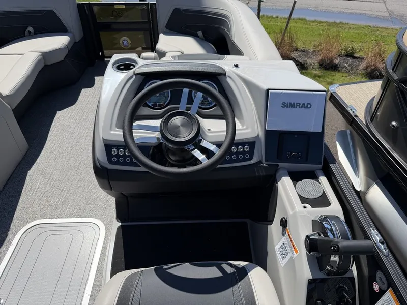 Slide: The Image of Barletta Boats C22QC Triple-Toon 2026 - 23