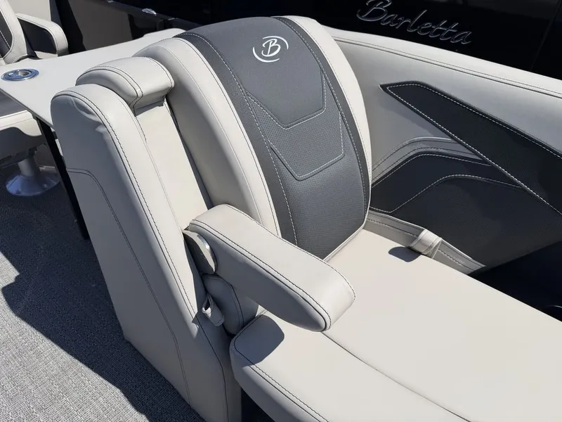 Slide: The Image of Barletta Boats C22QC Triple-Toon 2026 - 10