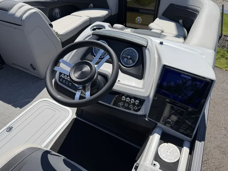 Slide: The Image of Barletta Boats C22QC Triple-Toon 2026 - 24