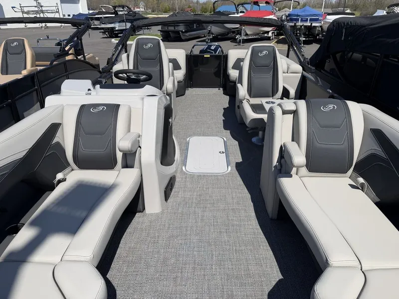 Slide: The Image of Barletta Boats C22QC Triple-Toon 2026 - 8