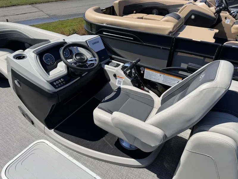 Slide: The Image of Barletta Boats C22QC Triple-Toon 2026 - 21