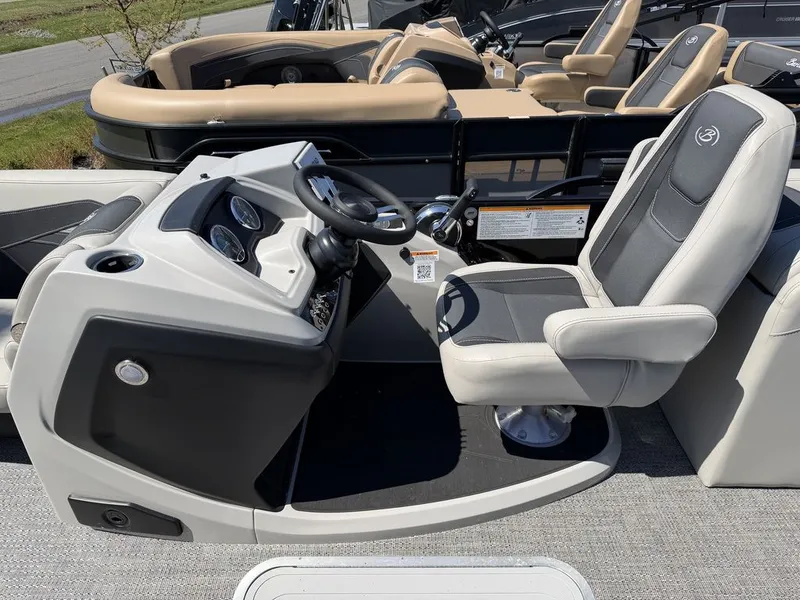 Slide: The Image of Barletta Boats C22QC Triple-Toon 2026 - 20