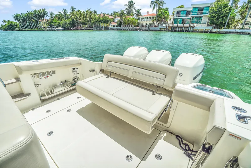 Slide: The Image of Boston Whaler 350 Realm 2018 - 20