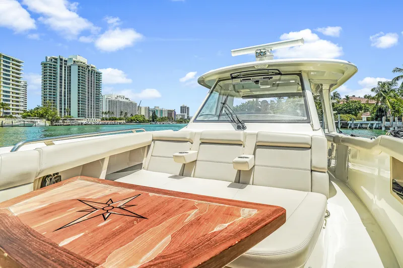 Slide: The Image of Boston Whaler 350 Realm 2018 - 13