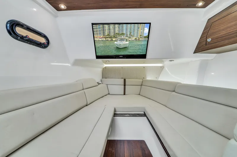 Slide: The Image of Boston Whaler 350 Realm 2018 - 36