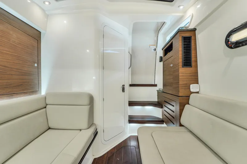 Slide: The Image of Boston Whaler 350 Realm 2018 - 37