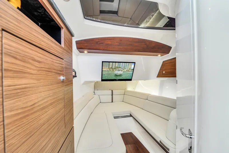 Slide: The Image of Boston Whaler 350 Realm 2018 - 39