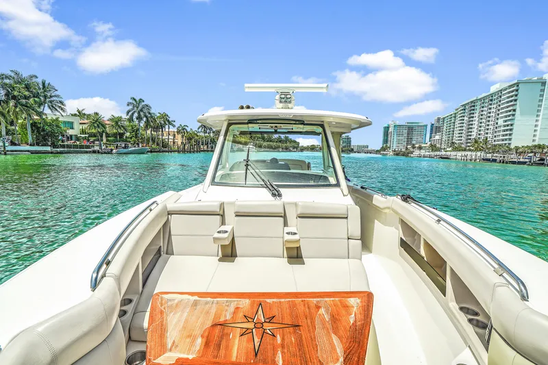 Slide: The Image of Boston Whaler 350 Realm 2018 - 14
