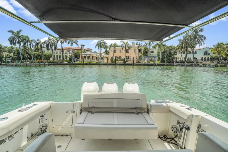 Slide: The Image of Boston Whaler 350 Realm 2018 - 30