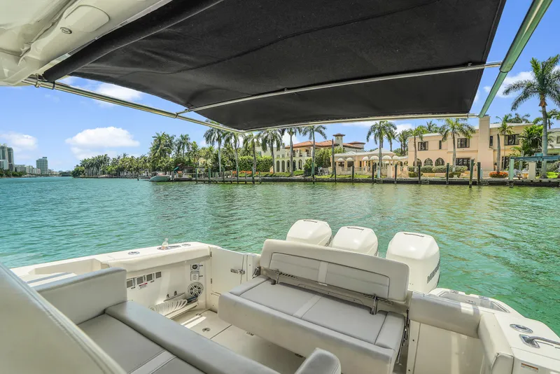 Slide: The Image of Boston Whaler 350 Realm 2018 - 31