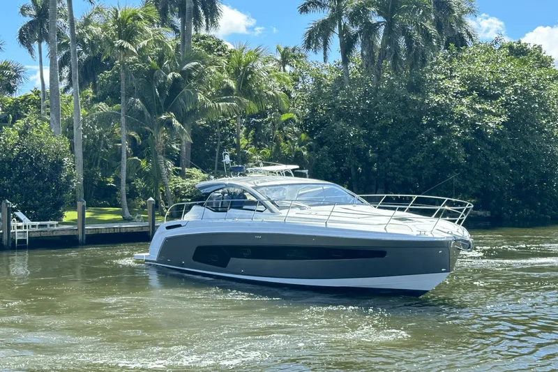 Slide: The Image of Azimut ATLANTIS 45 2025 - 2