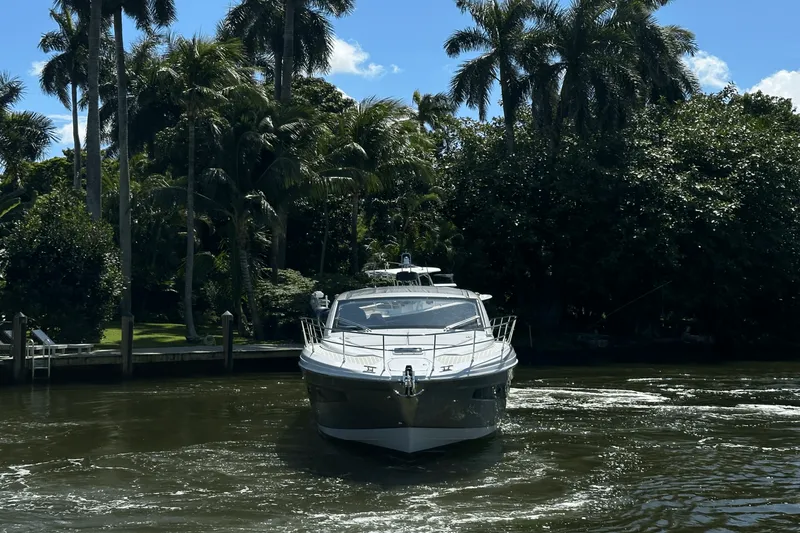 Slide: The Image of Azimut ATLANTIS 45 2025 - 6