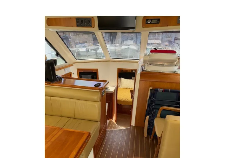 Slide: The Image of Riviera 33 Flybridge 2006 - 7