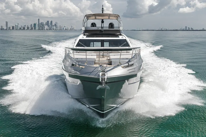 Slide: The Image of Azimut S8 2024 - 39