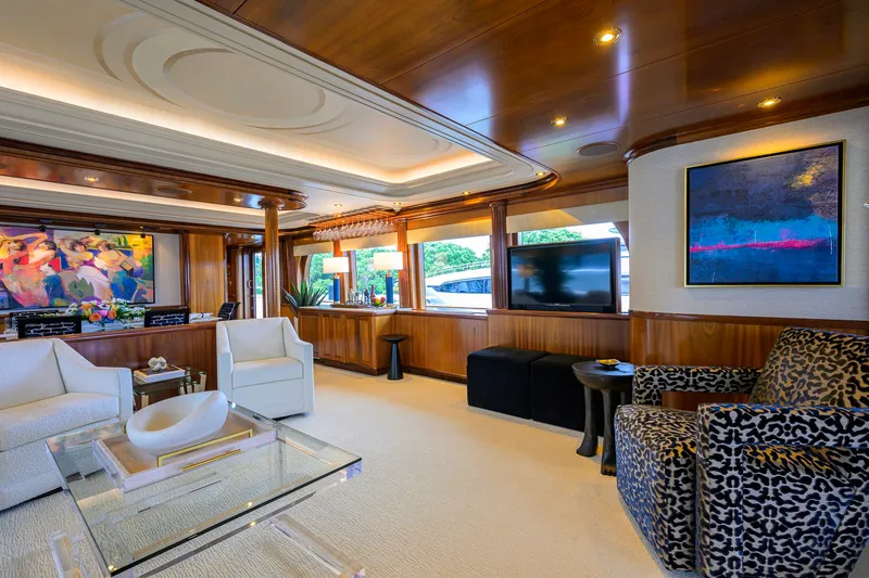 Slide: The Image of Sovereign Yachts Sovereign 100 2001 - 5