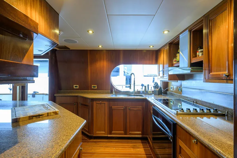 Slide: The Image of Sovereign Yachts Sovereign 100 2001 - 10