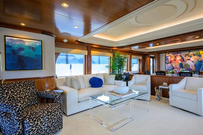 Slide: The Image of Sovereign Yachts Sovereign 100 2001 - 4