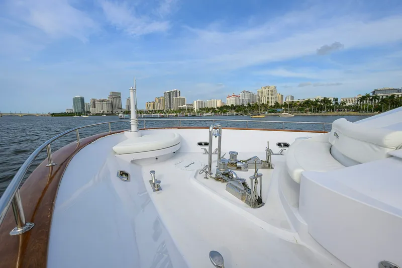 Slide: The Image of Sovereign Yachts Sovereign 100 2001 - 1