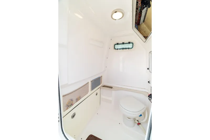 Slide: The Image of Everglades 273 Center Console 2020 - 23
