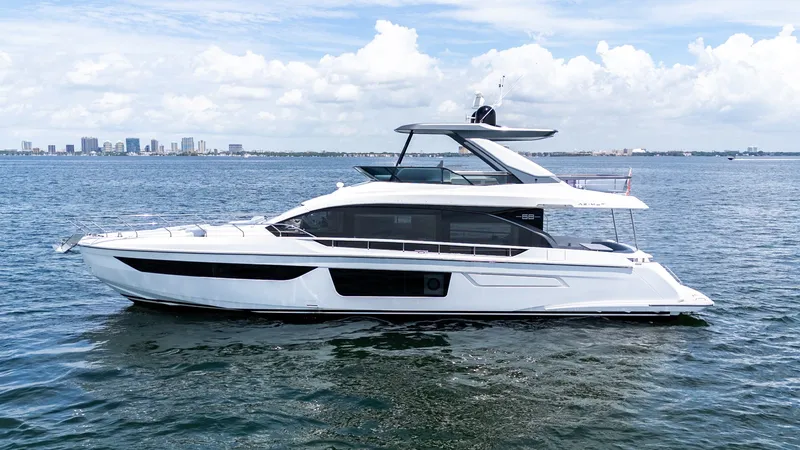 Slide: The Image of Azimut 68 Fly 2023 - 56