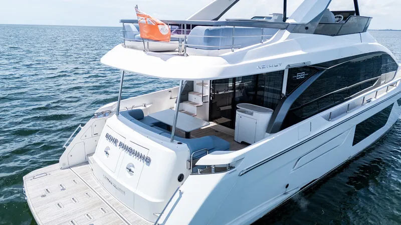 Slide: The Image of Azimut 68 Fly 2023 - 66