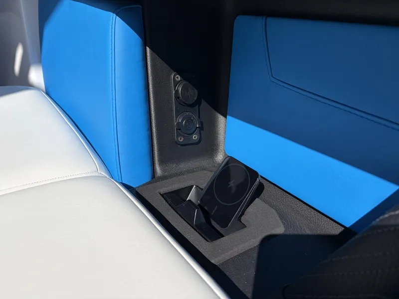 Slide: The Image of Nautique Super Air Nautique S 2027 - 35