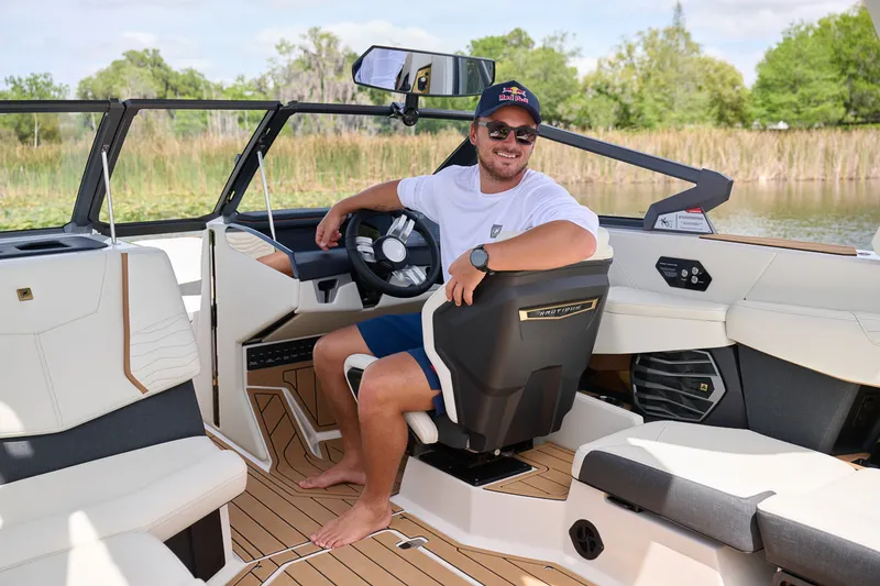 Slide: The Image of Nautique G23 2027 - 9
