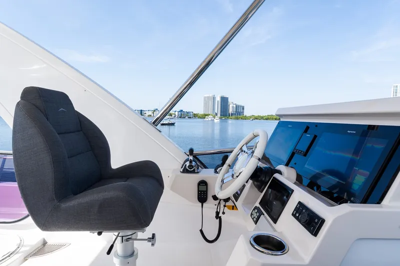 Slide: The Image of Azimut 50 FLY 2023 - 24