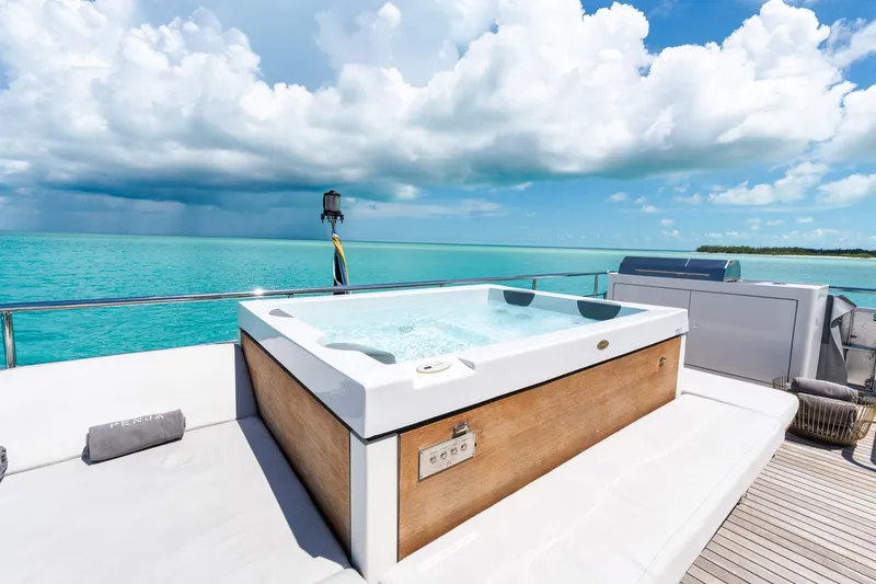 Slide: The Image of Azimut GRANDE 32 METRI 2023 - 28