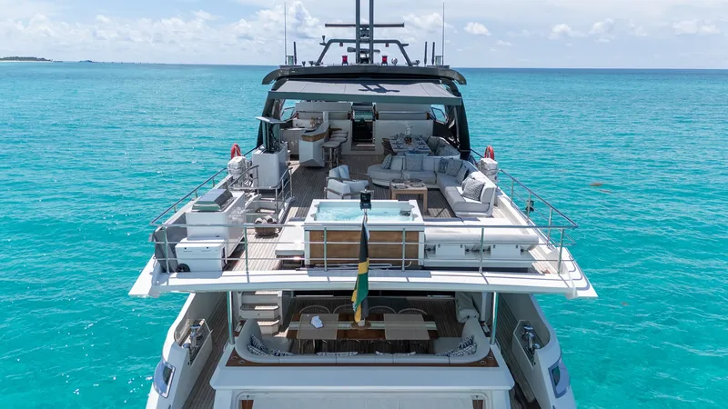 Slide: The Image of Azimut GRANDE 32 METRI 2023 - 43