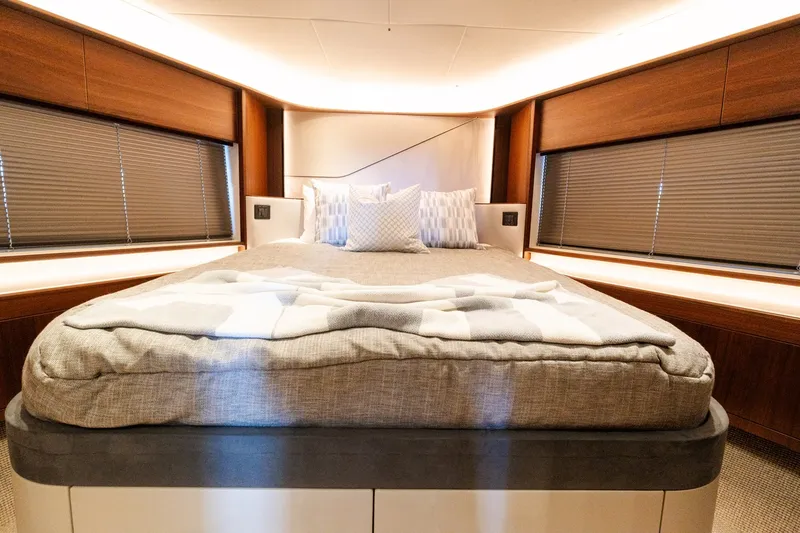Slide: The Image of Princess Yachts S78 2019 - 18