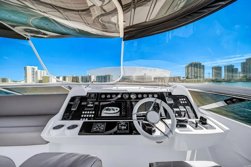 Slide: The Image of Sunseeker 86 Yacht 2021 - 73