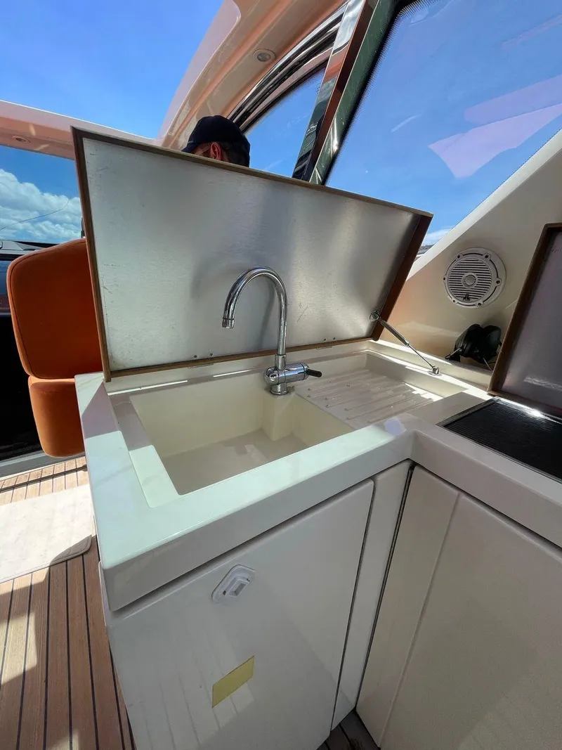 Slide: The Image of Azimut Atlantis 54 2013 - 34