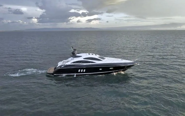 Slide: The Image of Sunseeker Predator 62 2008 - 15