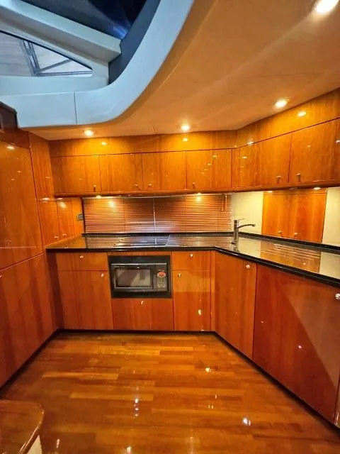 Slide: The Image of Sunseeker Predator 62 2008 - 29