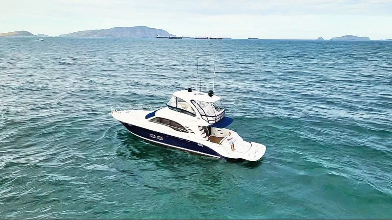 Slide: The Image of Sea Ray 52 Sedan Bridge 2006 - 1