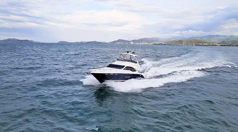 Slide: The Image of Sea Ray 52 Sedan Bridge 2006 - 2