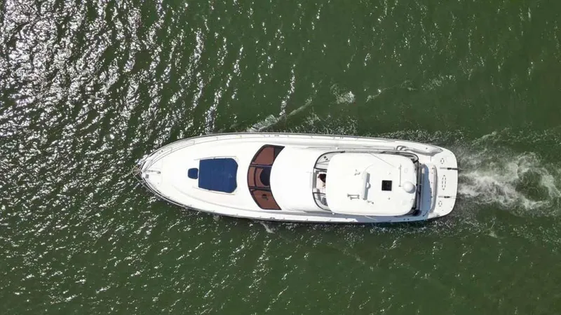 Slide: The Image of Sea Ray 550 Sedan Bridge 2005 - 22